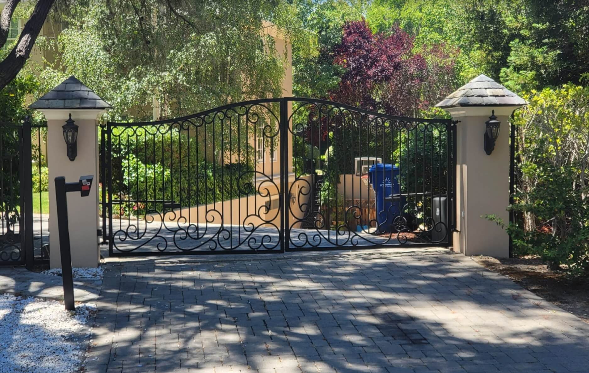 Electric Gate Maintenance in Los Angeles, California